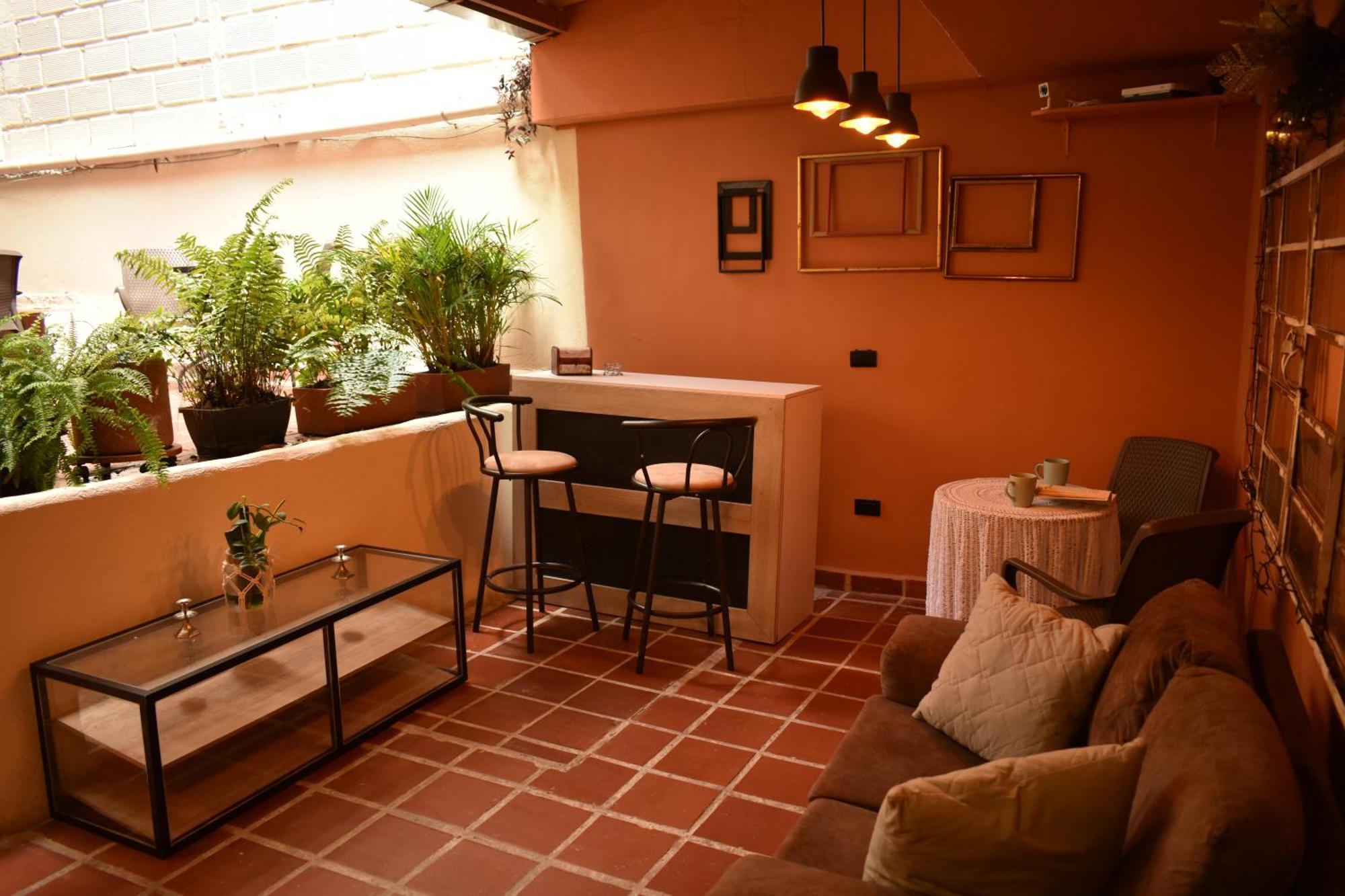 Casa Primavera Hostal Меделин Екстериор снимка