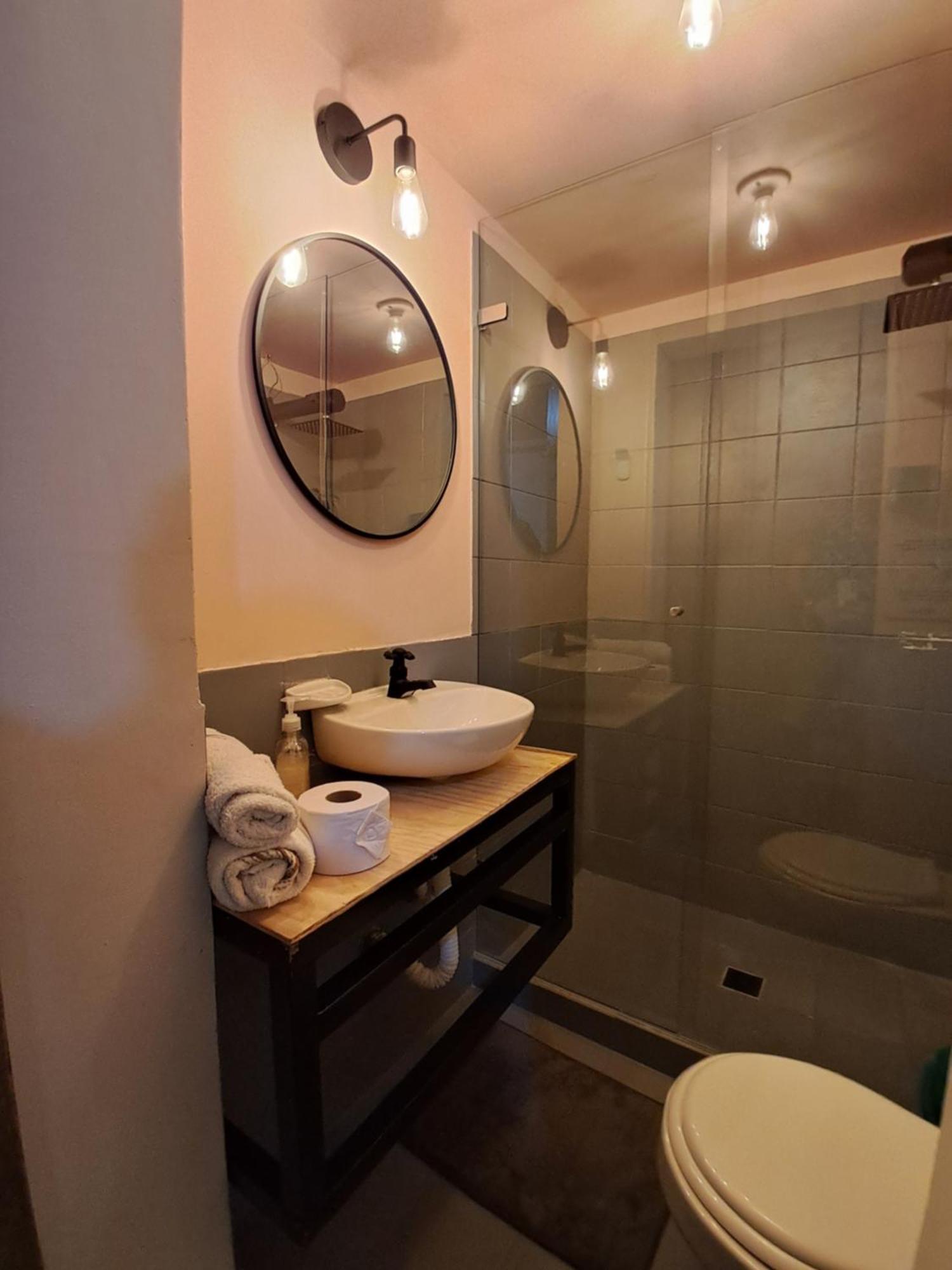 Casa Primavera Hostal Меделин Екстериор снимка